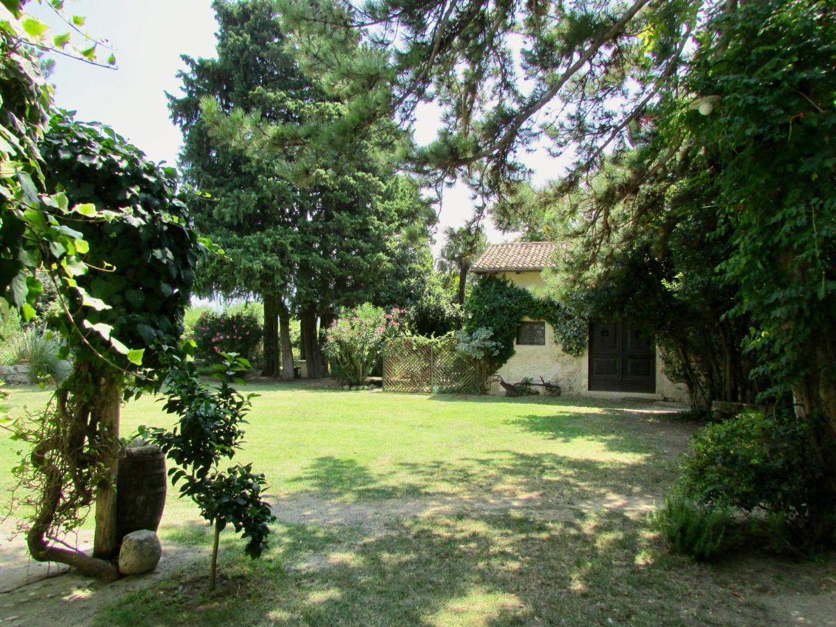 Agriturismo "Borgo Madonna Degli Angeli" - Charming Cottages In The Gardens ! Tocco da Casauria Luaran gambar